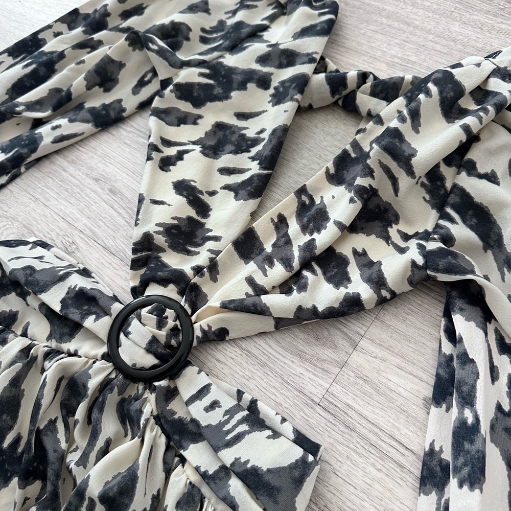 Fashion Nova Black/Cream Patterned Maxi Dress